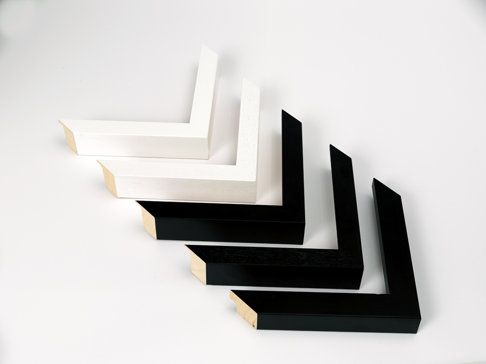 L2646 Black Closed Grain 28x41mm L2032 Black Wood Grain 28x41mm L2033 White Closed Grain 28x41mm L2647 White Closed Grain 28x41mm L1318 Mono Matt Black 32x31mm